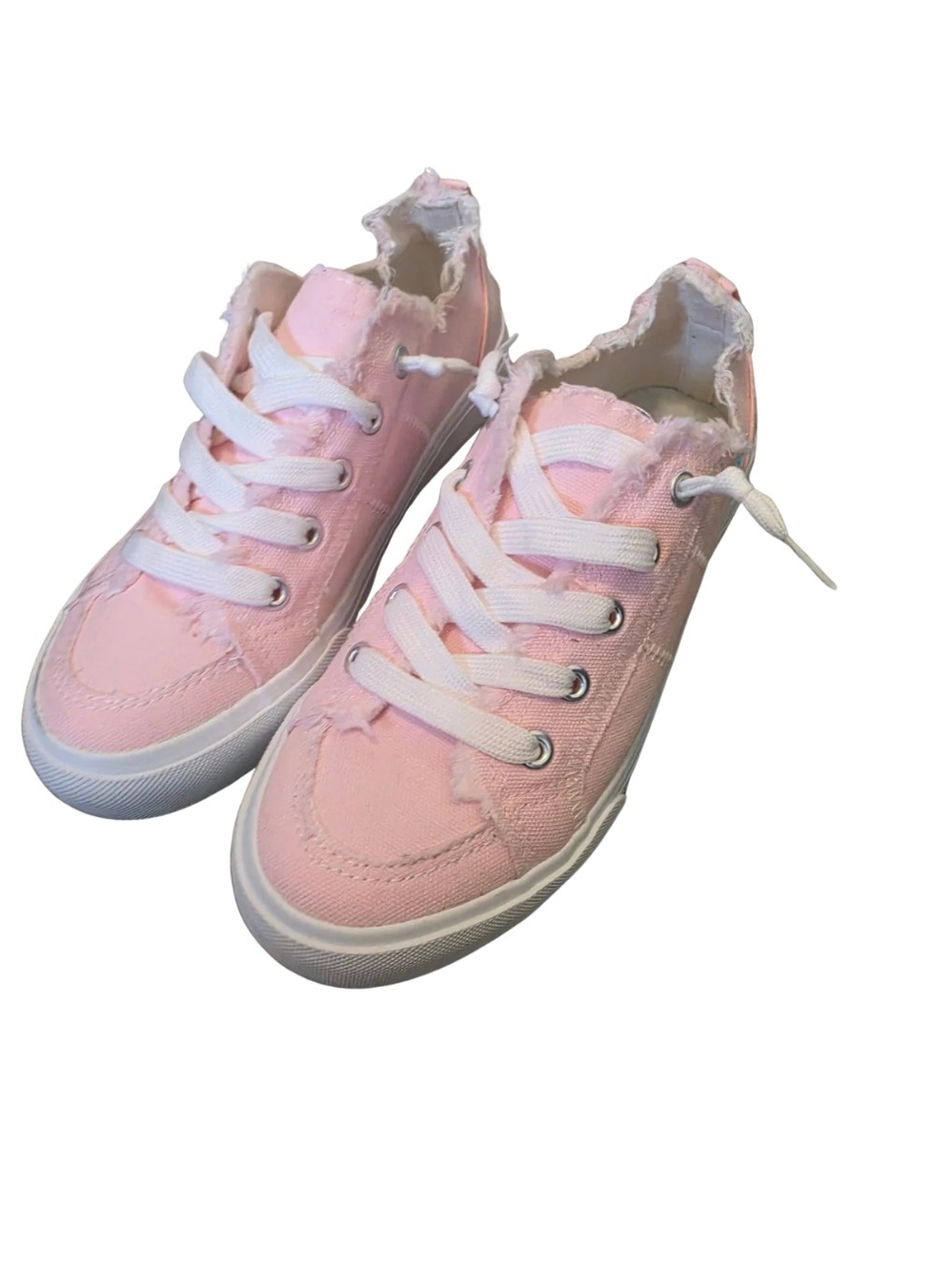 Obtaon Women's Pink Canvas Lace-Up Sneakers